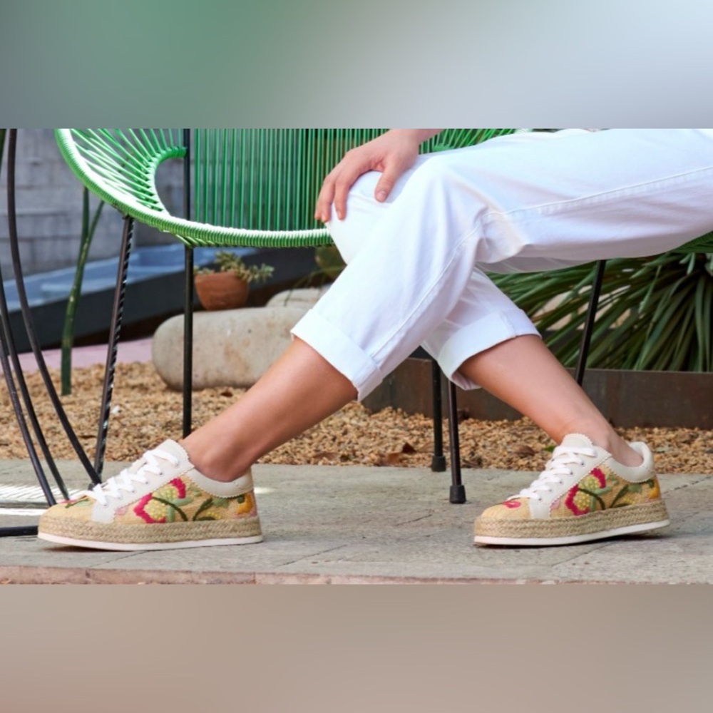 Dolce Vita Azalia Floral Embroidered Espadrille Lace-Up Sneakers. Multicolored 9 - Picture 15 of 16